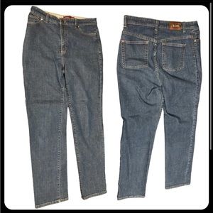 IZOD Skinny Jean Women Straight Stretch Comfort Waist Size 12 W32 L32 EUC C113